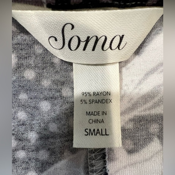 Soma Gray Black White Floral V-Neck Soft Lounge Dress Size Small - Picture 5 of 6